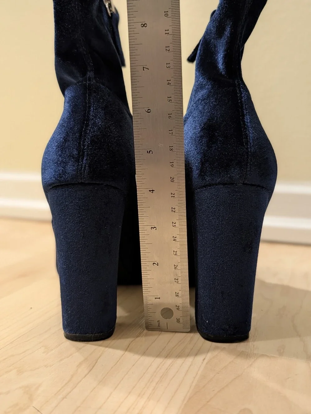 Steve Madden Edit Navy Blue Velvet High-Ankle Sock Boots, Sz 8.5M